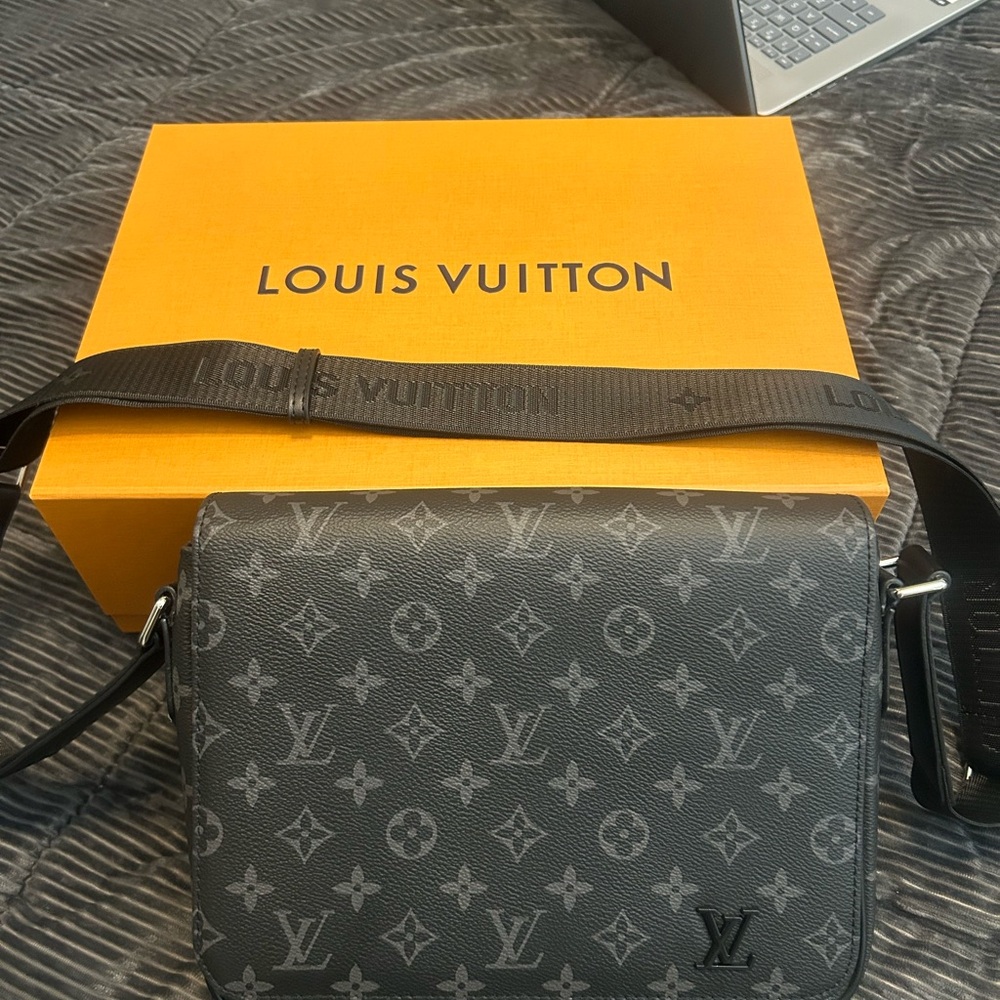 Louis Vuitton Black Monogram Messenger Bag